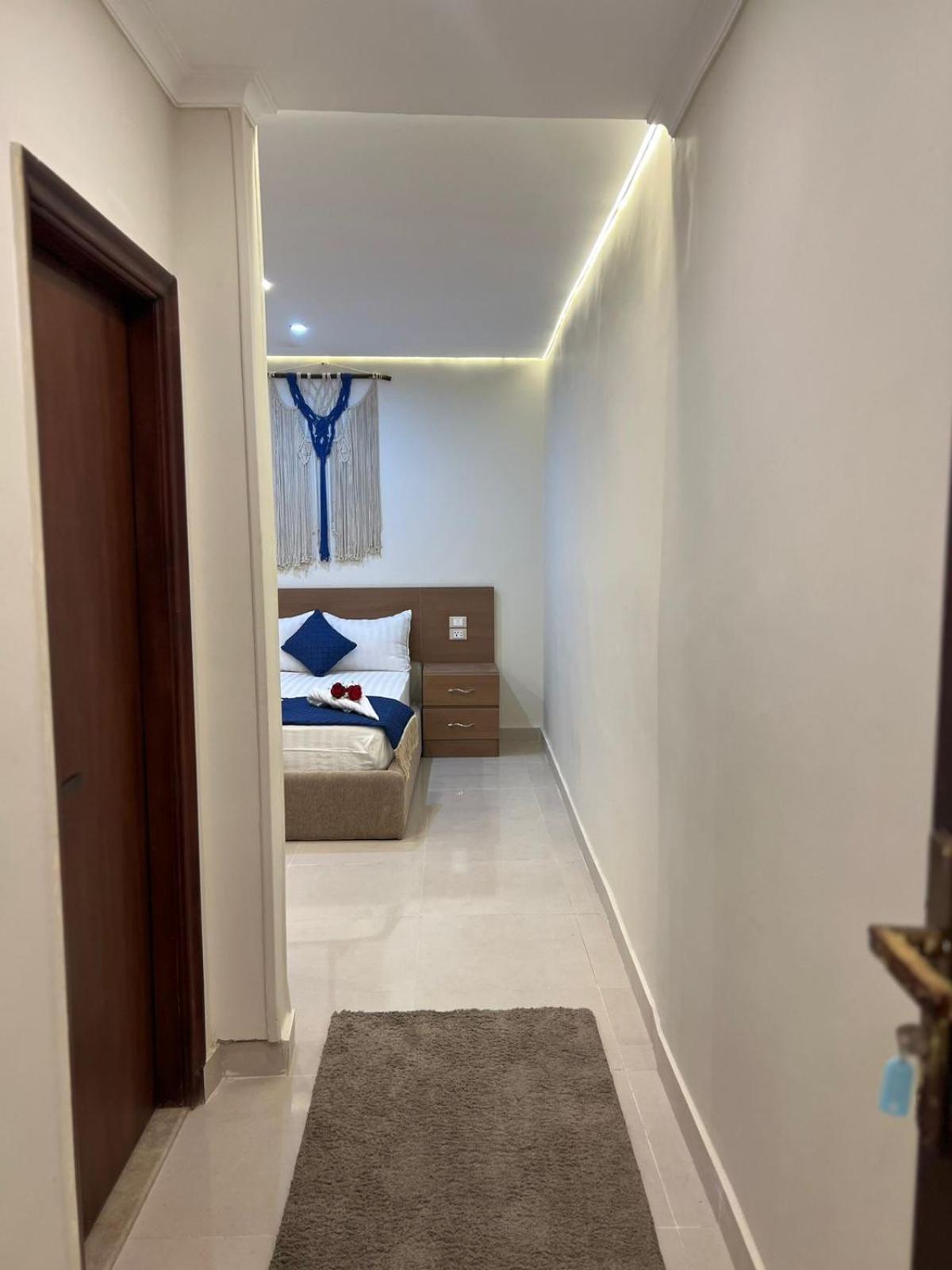 Town Hotel Kairo Bagian luar foto