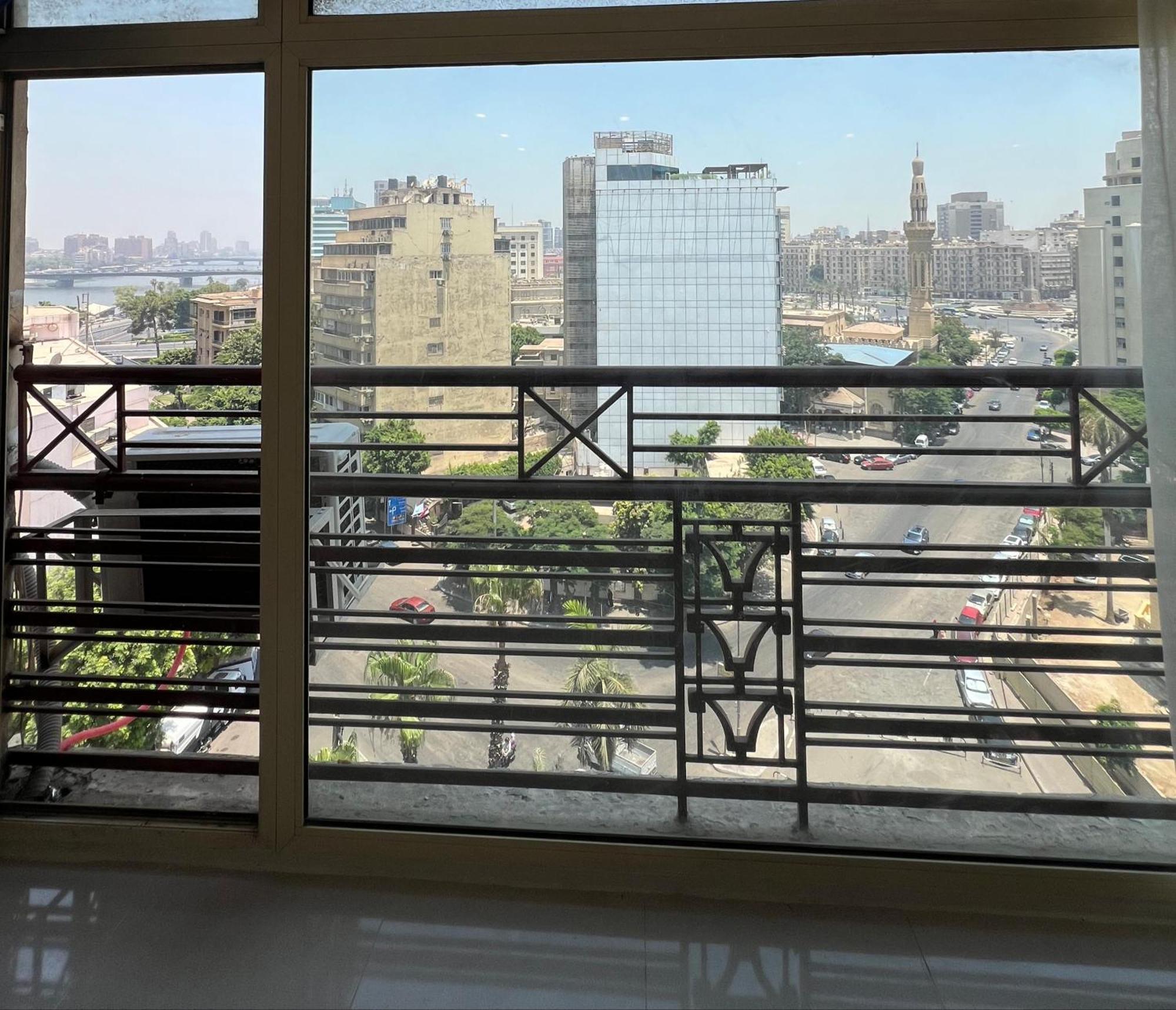 Town Hotel Kairo Bagian luar foto